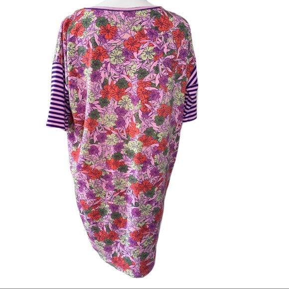 LulaRoe Irma Tunic Style high low 3/4 Sleeve - Picture 3 of 7